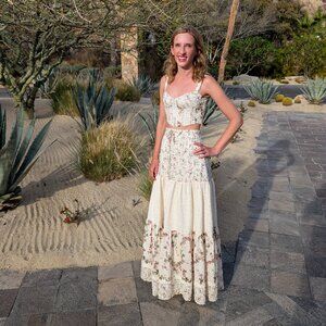 Meet your Posher, Elizabeth